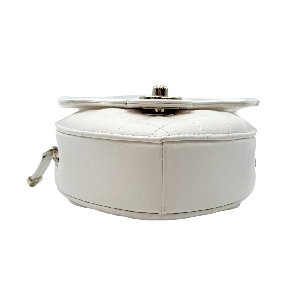 Chanel White Mini Heart Bag - Image 4